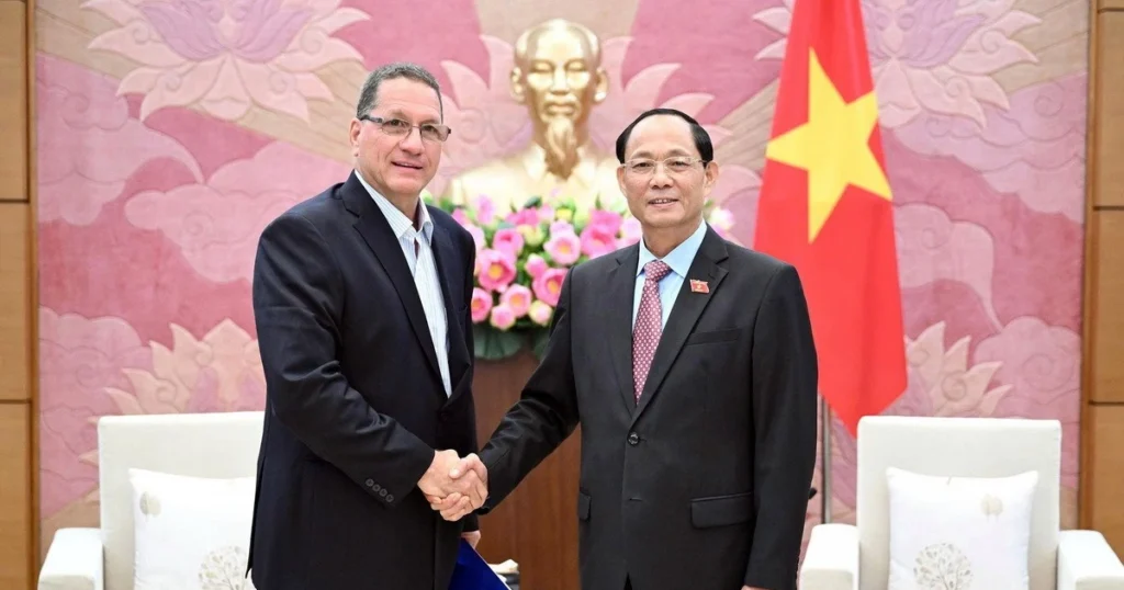 Phó Chủ tịch Quốc hội tiếp lãnh đạo Đảng Xã hội chủ nghĩa Thống nhất Venezuela 1 1