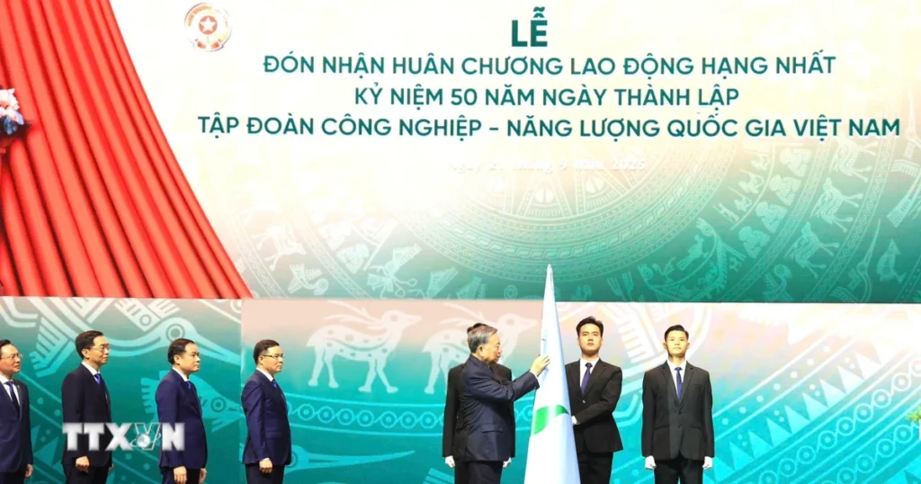 50 nam tap doan cong nghiep nang luong 12