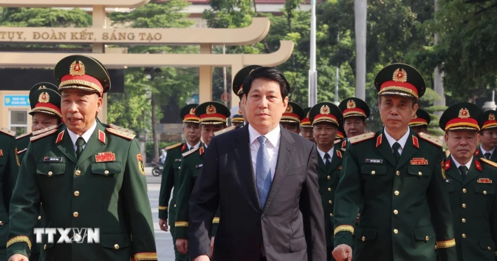 Chủ tịch nước dự Lễ khai giảng năm học 2025-2026 của Học viện Quốc phòng 1 chu tich nuoc du le khai giang nam hoc 2025 2026 cua hoc vien quoc phong 1