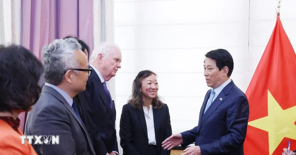 'Chương trình Việt Nam học tại Đại học Columbia giúp lan tỏa văn hóa ra thế giới' 1 chu tich nuoc luong cuong vien dong a weatherhead 2