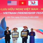giao luu huu nghi 1