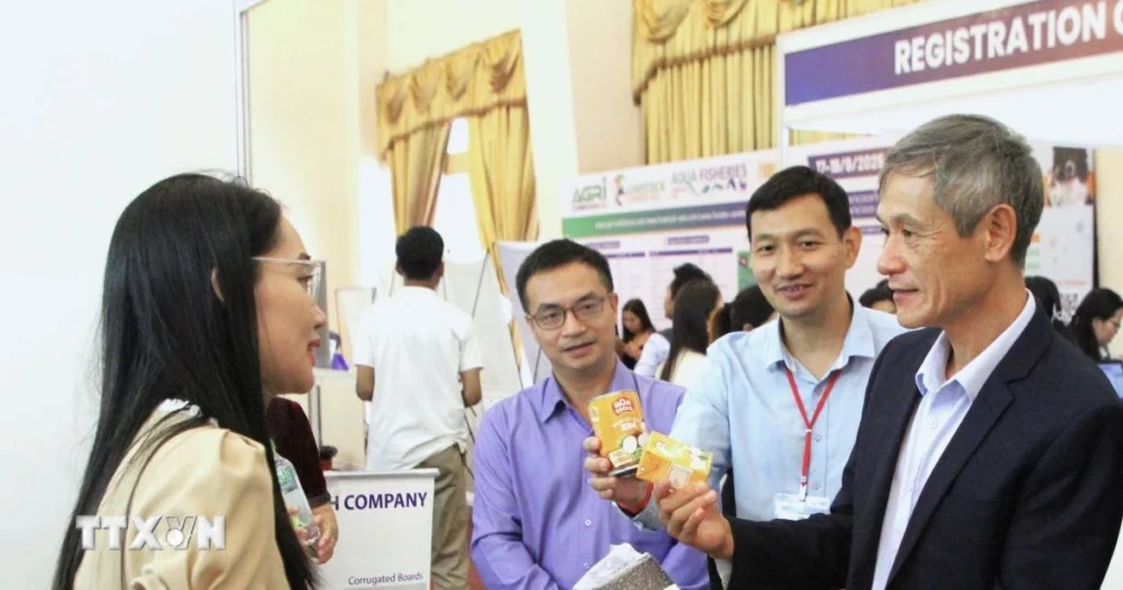 Thúc đẩy thương mại và kết nối doanh nghiệp Việt Nam-Campuchia 1 hoi co campuchia 1