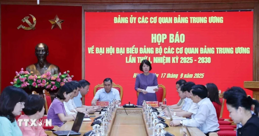 Gần 300 đại biểu tham dự Đại hội đại biểu Đảng bộ các cơ quan Đảng Trung ương lần thứ I 1 hop bao ve dai hoi dai bieu dang bo cac co quan dang trung uong lan thu i nhiem ky 2025 2030 1709 1