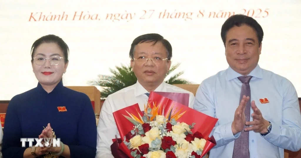 Phê chuẩn ông Lê Huyền làm Phó Chủ tịch Ủy ban Nhân dân tỉnh Khánh Hòa 1 le huyen khanh hoa