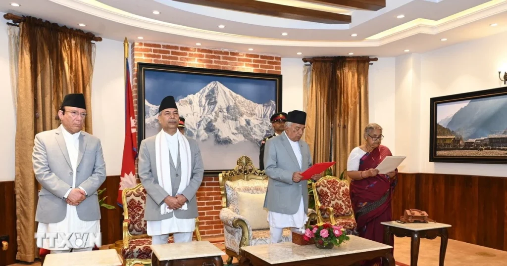 Nepal: Lãnh đạo lâm thời cam kết chống tham nhũng 1 nepal ttg
