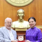robert griffiths ha thi nga 1