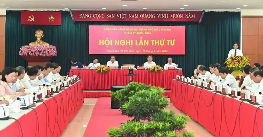 TP Hồ Chí Minh: Hiện đại hóa phương thức điều hành trong hệ thống chính trị 1 thanh uy tp hcm