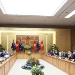 thu tuong hoi kien toan quyen australia sam mostyn 10 6