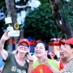 toan quyen australia tan bo quanh ho guom 9