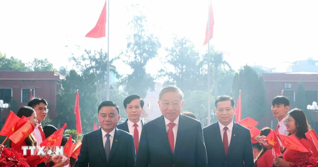 Tổng Bí thư dự Đại hội đại biểu Đảng bộ các Cơ quan Đảng Trung ương lần thứ nhất 1 tong bi thu to lam du dai hoi dai bieu dang bo cac co quan dang trung uong lan thu nhat 8292849 4