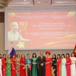 viet nga2