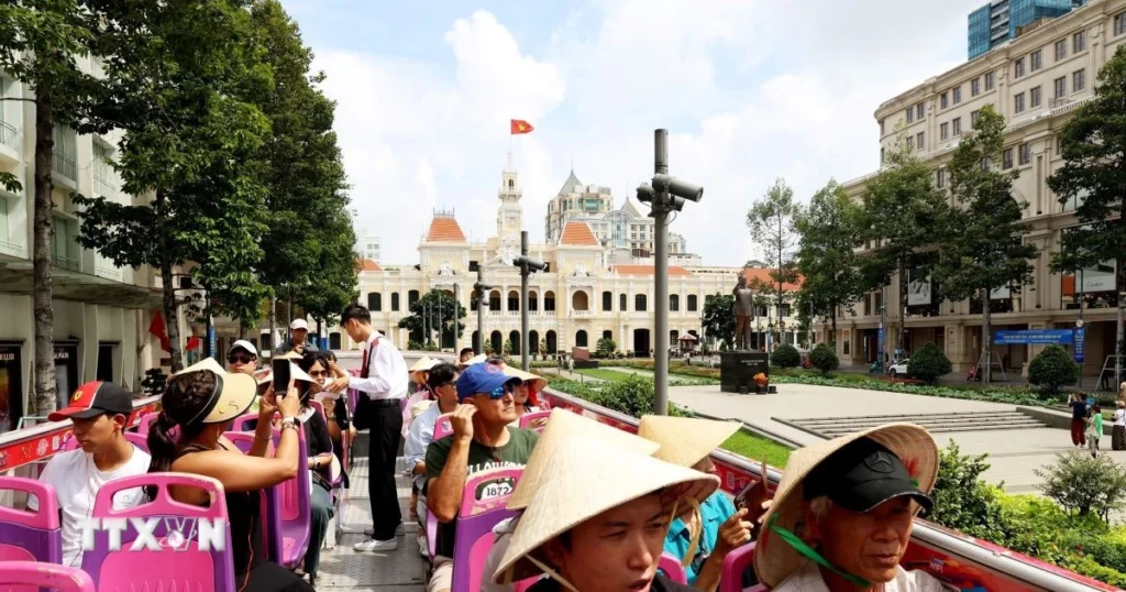 Du lịch đô thị hòa nhịp phát triển trong kỷ nguyên mới 1 du lich thanh pho ho chi minh 0310 1