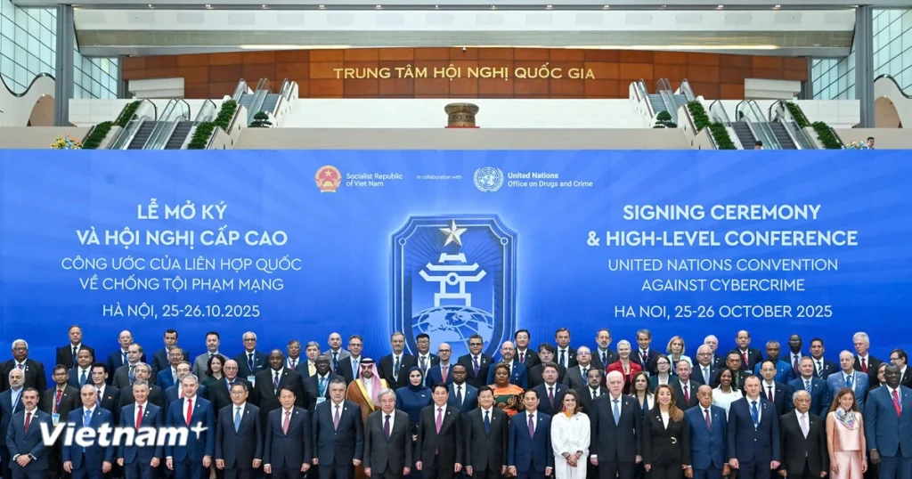 Công ước Hà Nội - hành lang pháp lý toàn cầu cho an toàn không gian mạng 1 le ki cong uoc ha noi 1