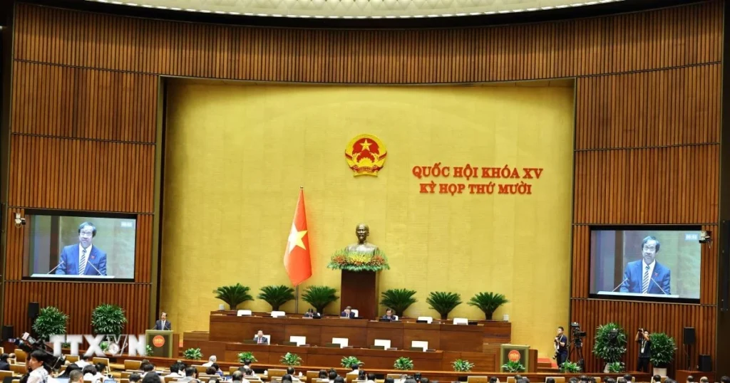Thông cáo báo chí số 3, Kỳ họp thứ 10, Quốc hội khóa XV 1 quoc hoi thao luan ve mot so du an luat sua doi 2210