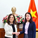 thu truong ngoai giao 24