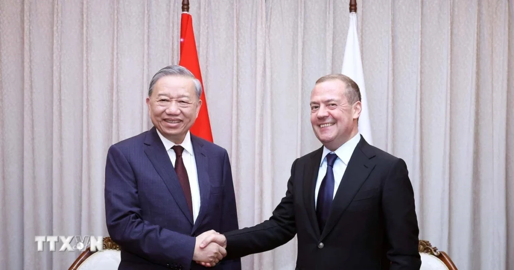 tong bi thu to lam gap chu tich dang nuoc nga thong nhat dmitry medvedev 1010 1