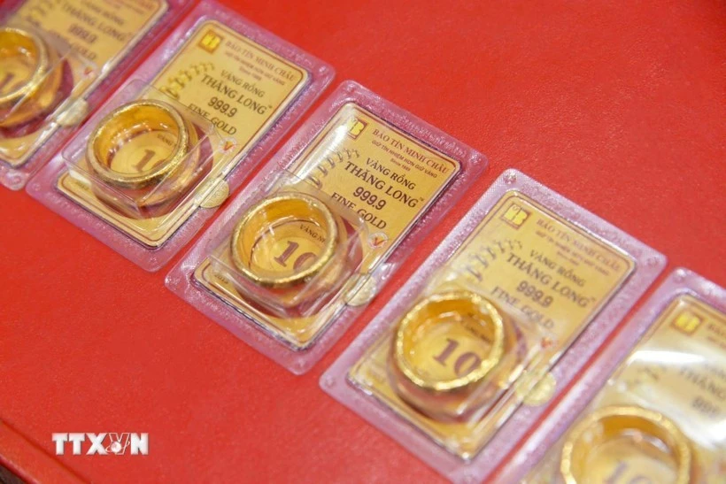 Giá vàng nhẫn chiều 17/10 niêm yết mức 159,5 triệu đồng mỗi lượng 1 vang nhan 17