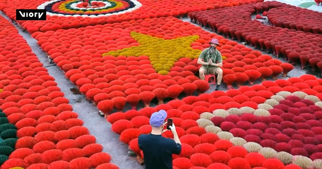 Quảng Phú Cầu: Sắc hương Việt lan tỏa khắp cộng đồng TikTok và Instagram 1 11162