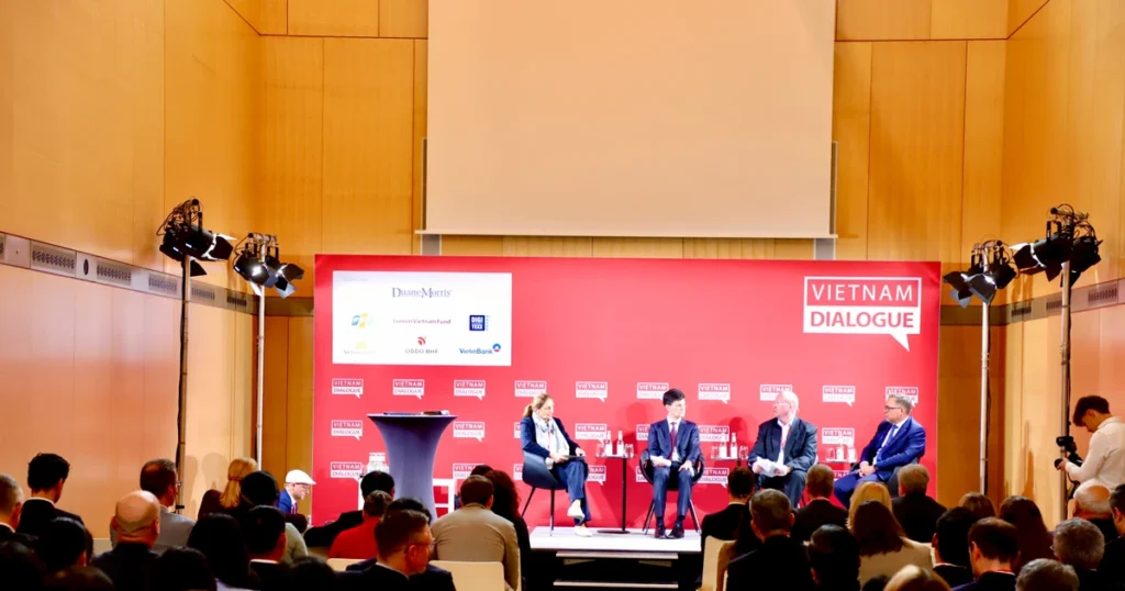 Đối thoại Việt Nam 2025 - Diễn đàn thúc đẩy hợp tác kinh tế Việt Nam-Đức-EU 1 img 4923