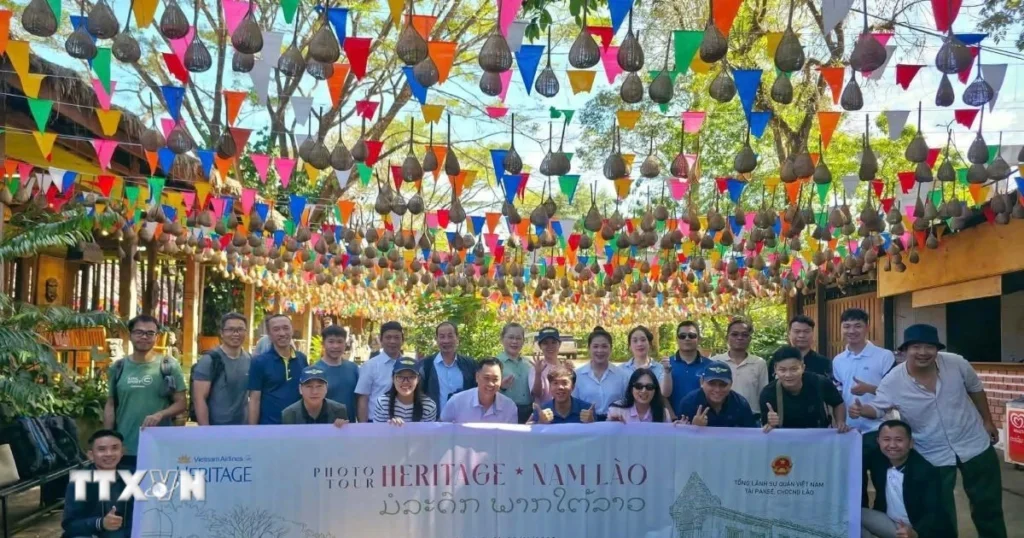lao day manh quang ba du lich 26