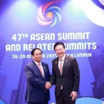 thu tuong pham minh chinh gap thuong nien lan thu 2 voi thu tuong singapore lawrence wong 5 1