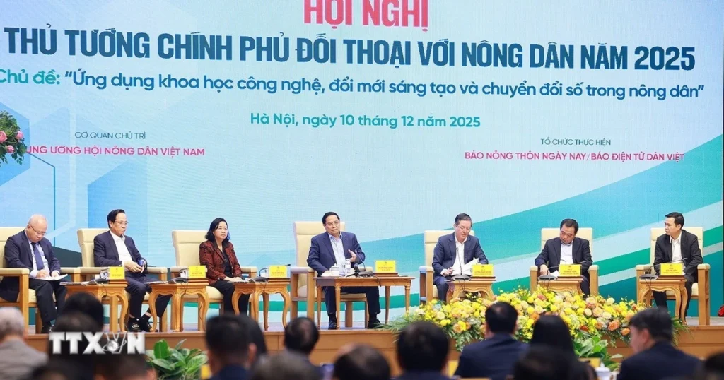 Hội nghị Thủ tướng Chính phủ đối thoại với nông dân lần thứ 7 1 1012 thu tuong doi thoai nong dan 9