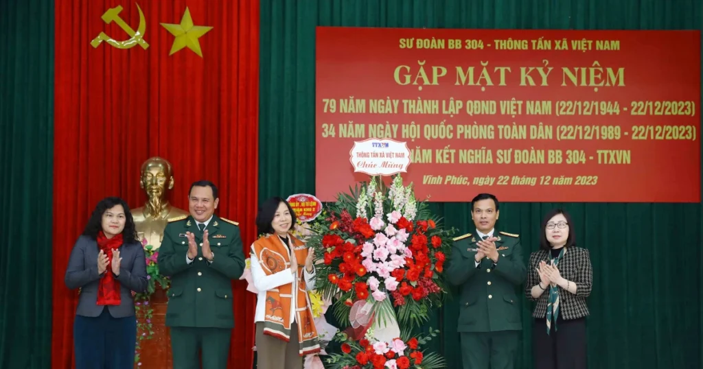 65 năm kết nghĩa TTXVN-Sư đoàn 304: Biểu hiện mẫu mực của tình đoàn kết quân dân 1 1812 su doan 304 1