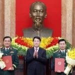 chu tich nuoc trao quyet dinh thang quan ham 6