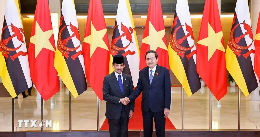 Chủ tịch Quốc hội Trần Thanh Mẫn hội kiến Quốc vương Brunei 1 chu tich quoc hoi tran thanh man hoi kien quoc vuong brunei 8443413 11