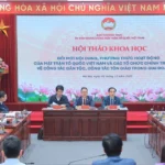 hoi thao dan toc