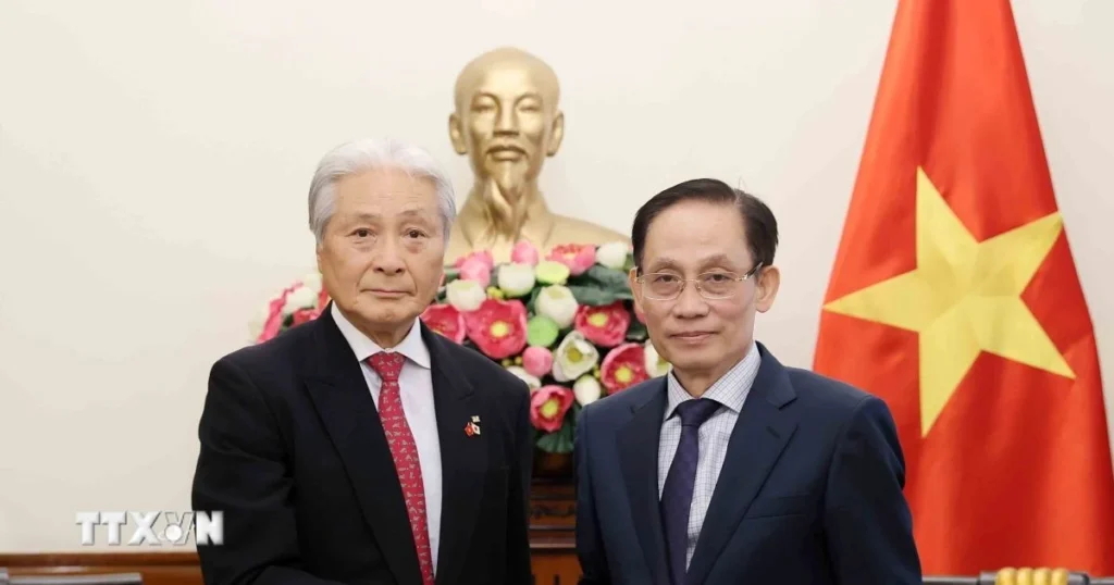 Bộ trưởng Ngoại giao Lê Hoài Trung tiếp Thống đốc tỉnh Tochigi 1 le hoai trung4