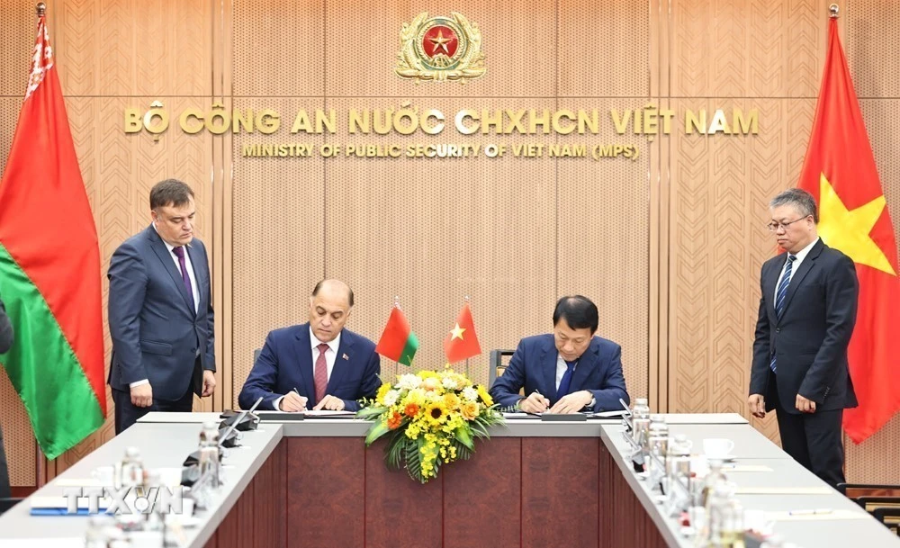 luong tam quang belarus volfovich aleksandr grigorievich 1