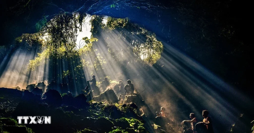 Khám phá vẻ đẹp hoang sơ của hang động C9 giữa lòng núi lửa Nâm Blang 1 nui lua nam blang dak nong duoc xep hang di tich quoc gia 7778415