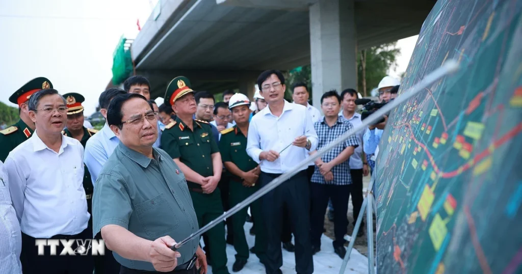 Thủ tướng kiểm tra tiến độ thi công dự án cao tốc Châu Đốc-Cần Thơ-Sóc Trăng 1 thu tuong kiem tra tien do thi cong du an cao toc chau doc can tho soc trang 3