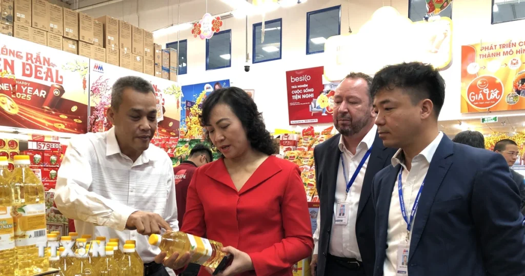 Đại hội XIV của Đảng: Trụ cột kiến tạo nền tảng phát triển trong kỷ nguyên mới 1 bo cong thuong kiem tra cong tac dam bao cung cau hang hoa tet tai tp ho chi minh 7803984
