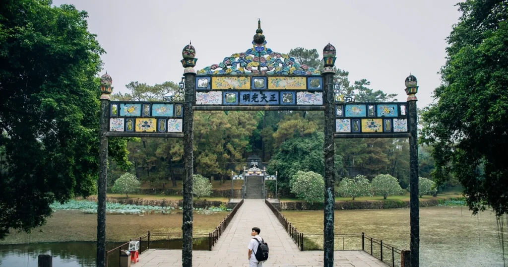 cung an dinh hue 3