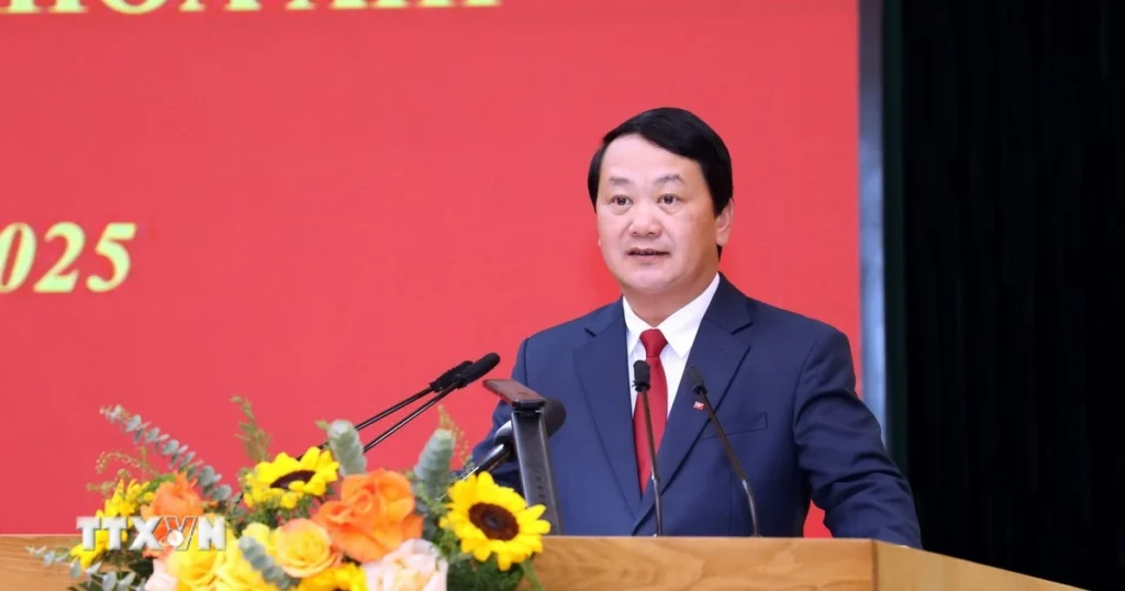 Tuyên Quang chuyển trọng tâm sang giám sát thường xuyên trong xây dựng Đảng 1 hoi nghi lan thu hai bch dang bo tinh tuyen quang khoa i