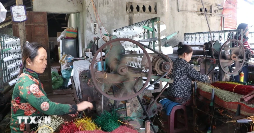 Những làng nghề truyền thống "dệt" nên bức tranh Tết xứ Quảng 1 quang ngai cac lang nghe nghe truyen thong tat bat vu tet