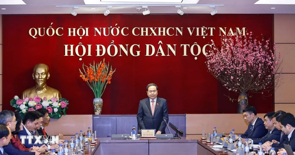 2402 chu tich quoc hoi lam viec hoi dong dan toc quoc hoi 4