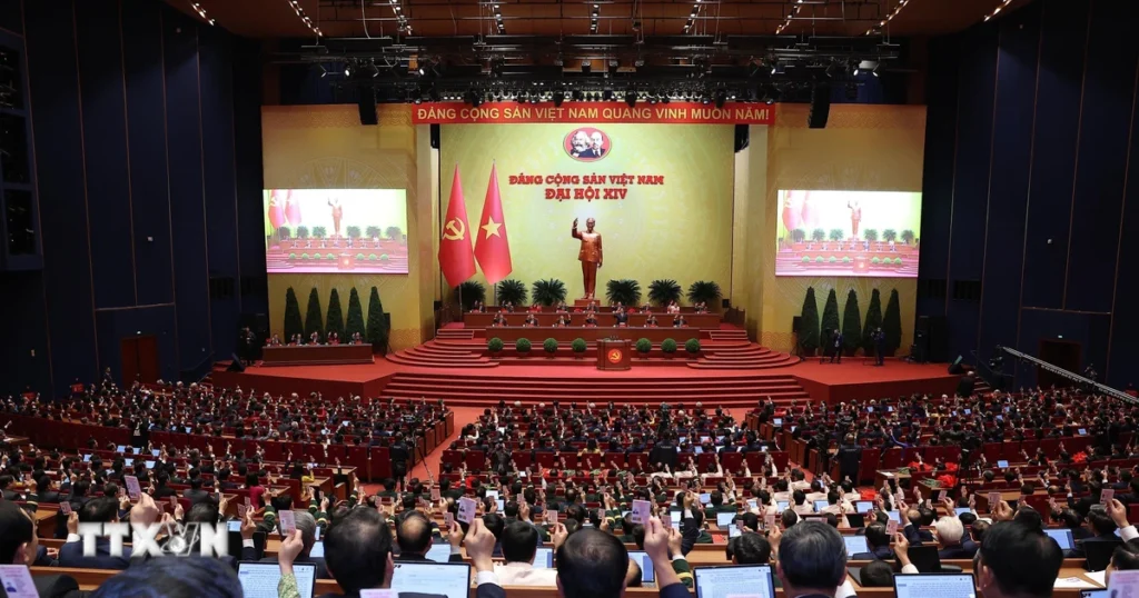 Quốc tế đánh giá tầm nhìn chiến lược và các hướng phát triển đột phá của Việt Nam sau Đại hội XIV 1 be mac dai hoi xiv cua dang 23 10