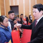 chu tich nuoc chuc tet dong bao luc luong vu trang tinh phu tho 8