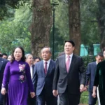 chu tich nuoc dang huong tuong nho chu tich ho chi minh tai nha 67 5 resize