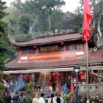 hang nghin du khach phat tu ve chiem bai tai khu danh thang tay thien phu tho 8602648