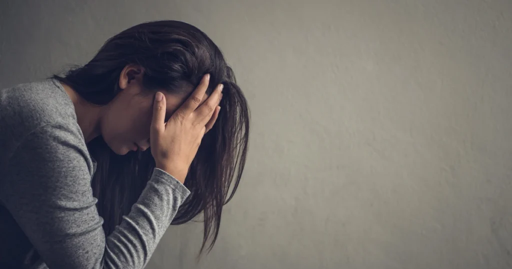 Vì sao nhiều người không thể vượt qua nỗi đau mất người thân? 1 noi dau mat mat 1