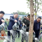tong bi thu du le phat dong tet trong cay doi doi nho on bac ho xuan binh ngo 2026 4