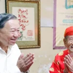 tong bi thu to lam den tham chuc tet nha nghien cuu nguyen dinh tu 09 4