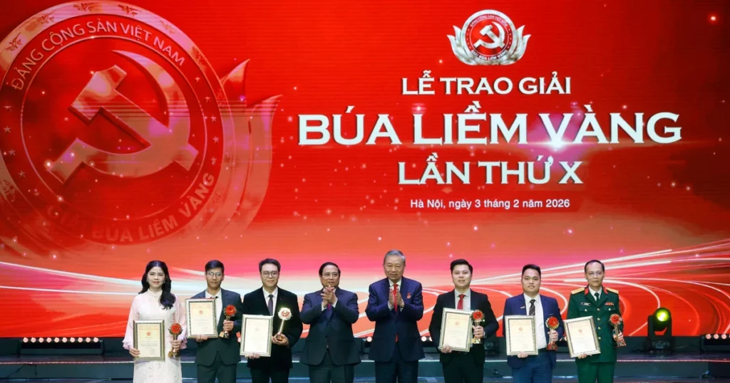 tong bi thu to lam du le tuyen duong bi thu chi bo xuat sac va trao giai bua liem vang 8571245