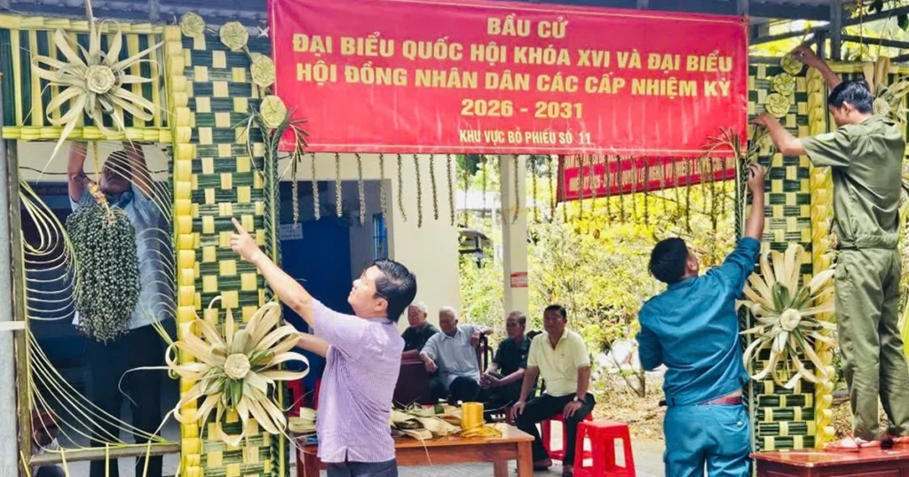 Gác lại việc riêng, hòa mình vào ngày hội non sông 1 an giang bau cu resize