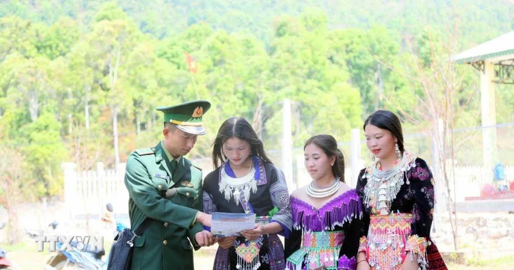 bo doi bien phong son la tich cuc tuyen truyen ve bau cu 1103 1