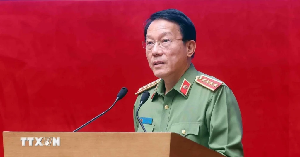 doan tncs ho chi minh bo cong an don nhan huan chuong bao ve to quoc hang nhat2